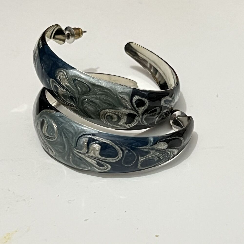 Vintage Round Metal Blue Silver Shimmer Hoop‎ Earrings